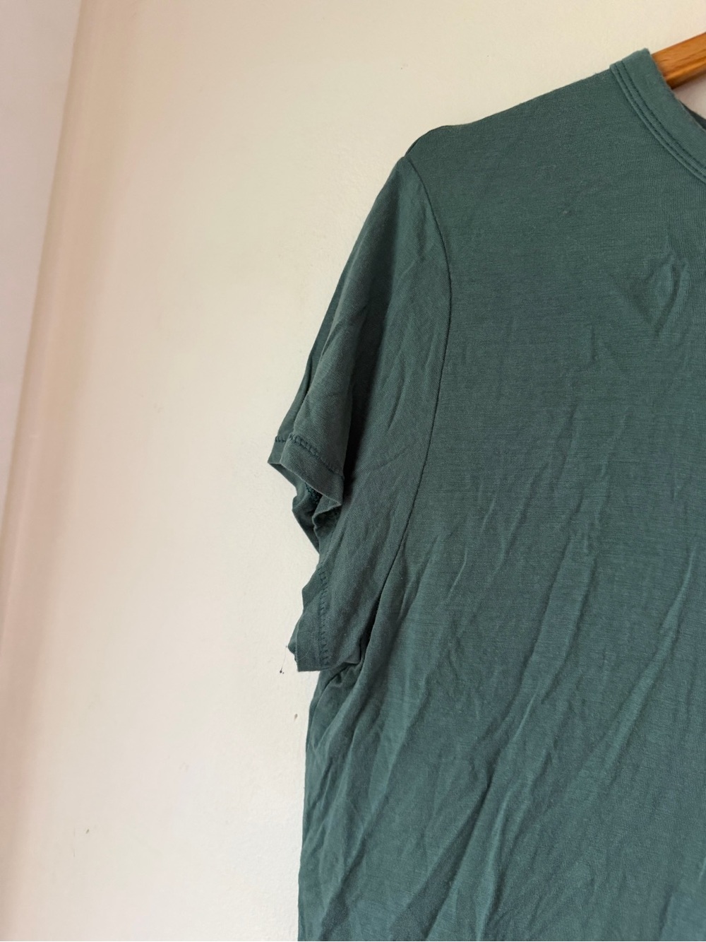 American Eagle Outfitters Short Sleeve Crew Tee in Teal - Picture 4 of 6